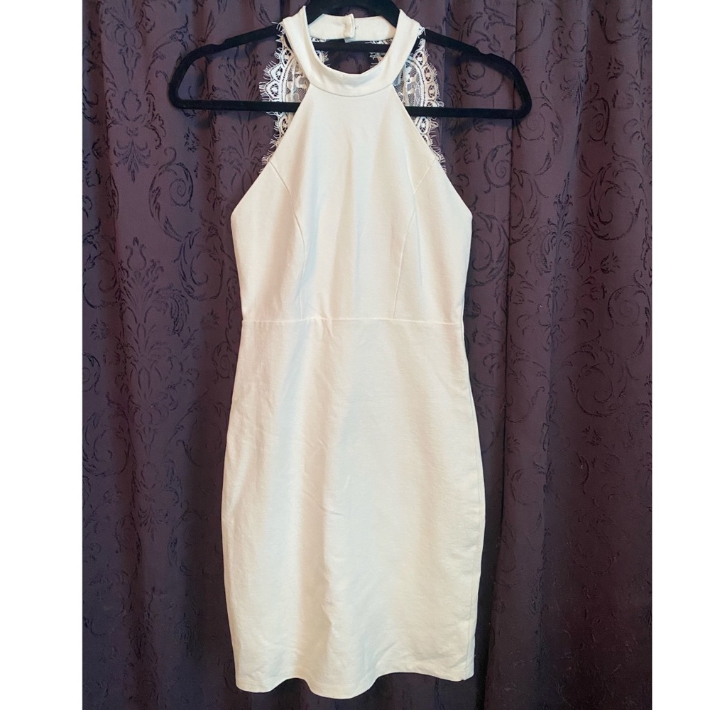 Lulu’s Formal Bodycon Halter Dress